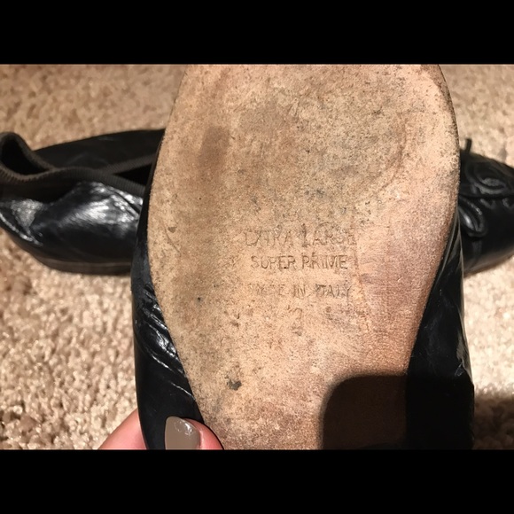 Classic Authentic Chanel Flat. - Picture 4 of 6
